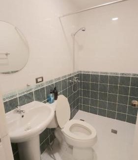 Ermita Night District Apartment | Alpha Grandview Malate Condo 2004