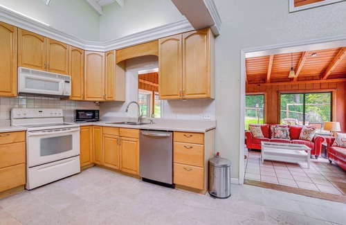 Alpharetta House | Alpharetta Home w/Patio & Yard ~ 3 Mi to Downtown