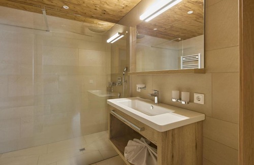 Gargellen Apartment | Alpin-Resort Montafon Haus 2 by PaW