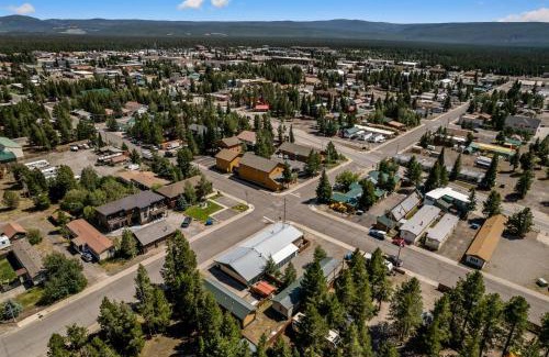 West Yellowstone House | Alpine #1