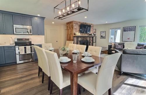 Killington House | Alpine Chalet Grill, Fire pit, Pool, Gym, CornHole