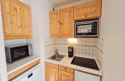 Les Deux Alpes House | Alpine Comfort with Balcony