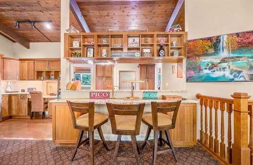 Killington House | Alpine Court Chalet 4 Bedroom Home