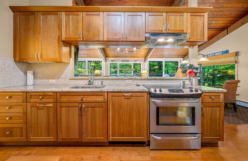 Killington House | Alpine Court Chalet 4 Bedroom Home