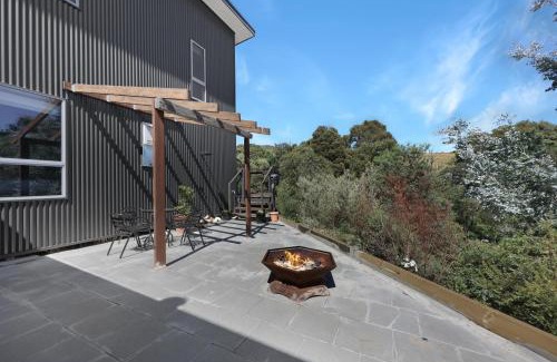 Merrijig House | Alpine Edge Retreat- Gateway to Mount Buller
