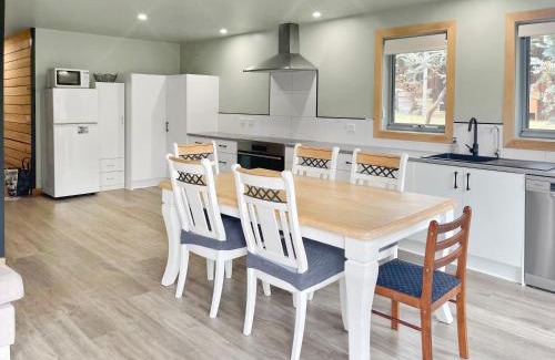 Merrijig House | Alpine Edge Retreat- Gateway to Mount Buller