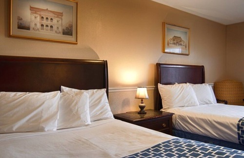 Rockford Hotel | Alpine Inn Rockford