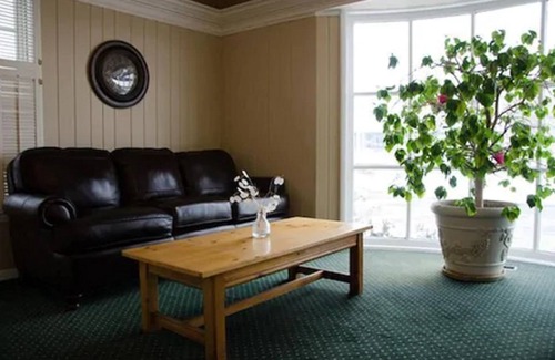 Rockford Hotel | Alpine Inn Rockford