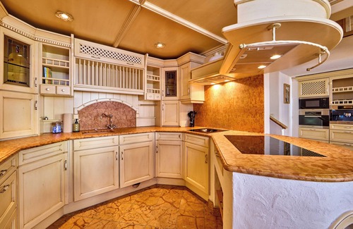 Garmisch-Partenkirchen Apartment | Alpine luxury in a breathtaking oasis in the heart of Garmisch-Partenkirchen.