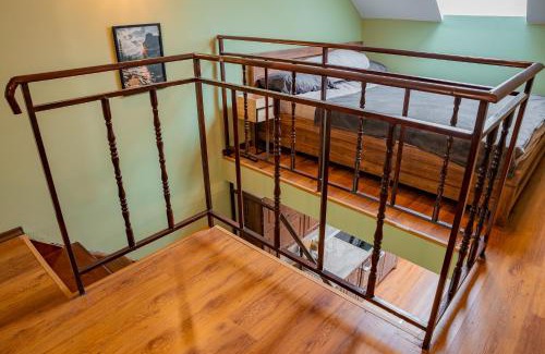 Shiligarnika Apartment | Alpine Retreat Maisonette