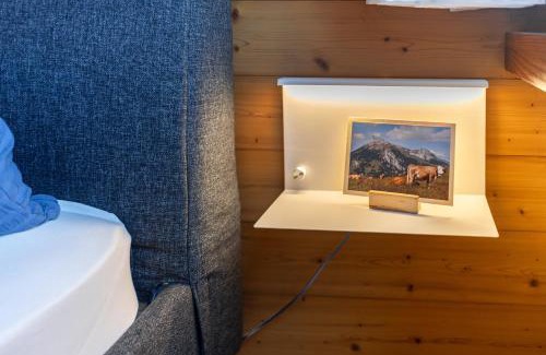 Wilderswil Apartment | Alpine view with balcony near Interlaken