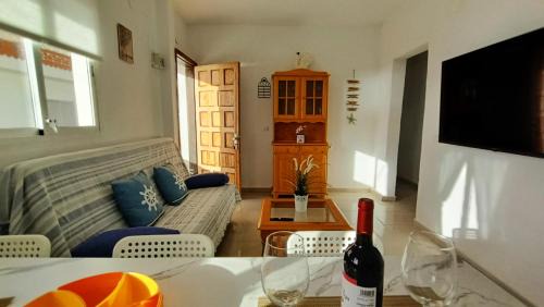 Alojera House | alquilaencanarias Casa La Playa La Gomera