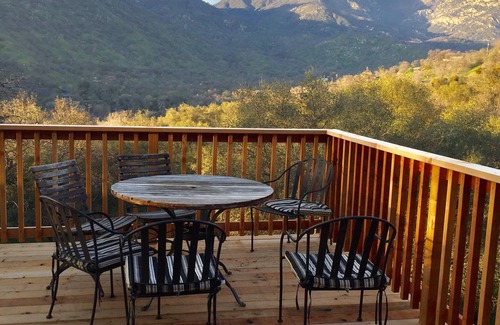 Three Rivers Cabin | Alta Peak Vista - Sequoia National Park Luxury Home