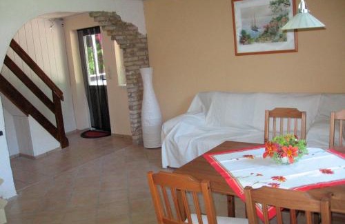 Wenkendorf Apartment | Alte Schule Wenkendorf Nr2