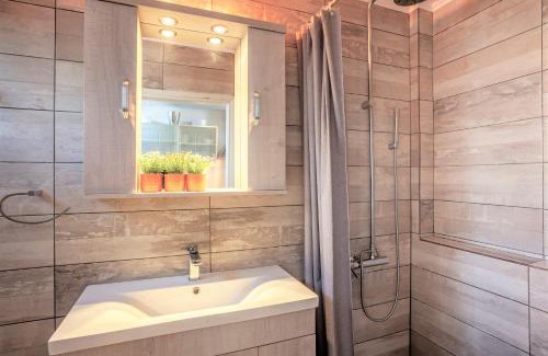 Sithonia House | Alterra Vita Captain's Cabin