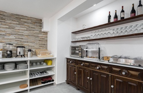 Mangualde Apartment | ALTIDO Gorgeous unit w/ Gym & Communal pool