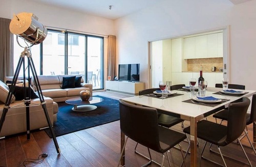 Sao Sebastiao da Pedreira Apartment | ALTIDO Luxurious & Spacious 1-bed Apt w/huge terrace by Parque subway