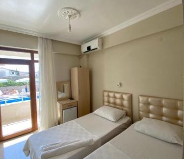 Marmara Hotel | Altinkum tatil konakları