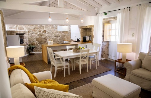 Arcos de Valdevez Villa | Altiva - Casas de Selim