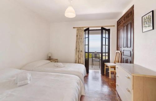 Colares Bed & Breakfast | Alto da Praia Villa