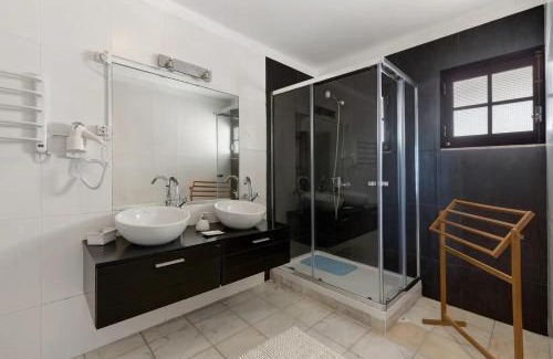 Colares Bed & Breakfast | Alto da Praia Villa