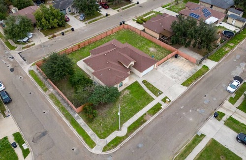 Alton House | Alton House - Comfortable 3 bedrooms