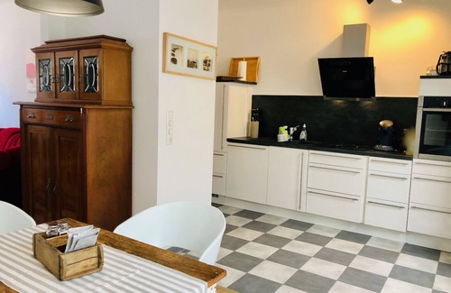 Friedrichstadt House | Altstadthus - Gemütliches Ferienhaus mit Gärtchen