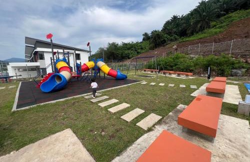 Lahad Datu House | Alur Homestay Casa 4 Bedrooms
