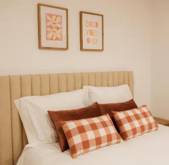 Alvarenga Villa | Alvarenga Apartments