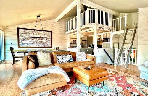 Fontana Condo | Always Saturday | Abbey Springs | Sleeps 8