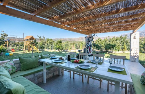 Skines Villa | Alyona Villas - Villa Lona