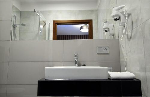 Lomza Hotel | Amadeus
