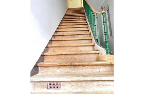 Reboleira House | Amadora Boutique Hostel