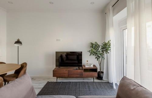Mina Apartment | Amadora Flat 6