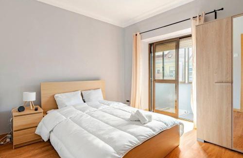 Mina Apartment | Amadora Lisbon Flat