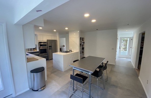 Amagansett North House | AMAGANSETT 2 ACRE, 3000 Sq Ft 4 BDR MODERN W/20 x 40 POOL, NEAR BEACH & TOWN