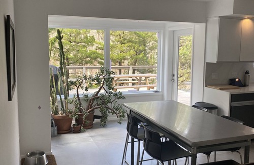 Amagansett North House | AMAGANSETT 2 ACRE, 3000 Sq Ft 4 BDR MODERN W/20 x 40 POOL, NEAR BEACH & TOWN