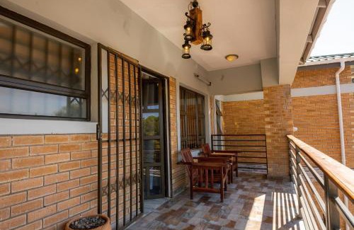 Victoria Falls Cabin | Amakhosi Hotel