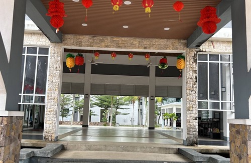 Seri Kembangan Apartment | Aman HillTop Disney-Fantasy Resort Stays