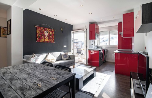 San Sebastian Apartment | Amara Apartmnt *AMONAREN ETXEA*. Free WiFi, ROOMS, rent parking.