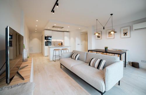 San Sebastian Apartment | Amara Tower 14