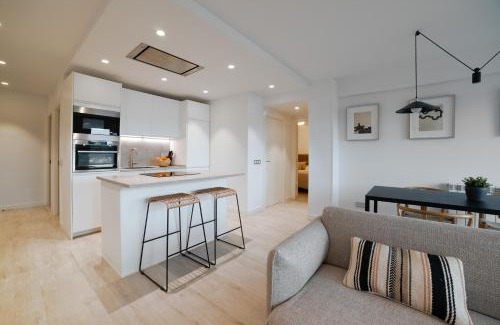 San Sebastian Apartment | Amara Tower 14