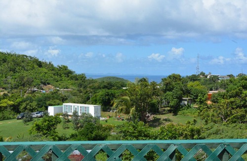 Puerto Ferro House | Amarilla Casita in Vieques with Wifi