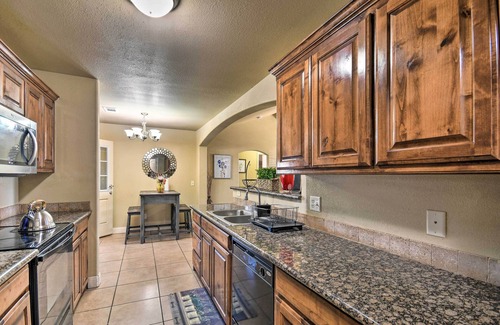 Amarillo House | Amarillo Abode w/Sunroom ~ 4 Mi to Downtown!