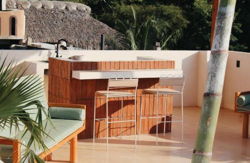 Barra de Colotepec Hotel | Amaroo Palms