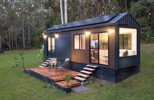 Lake Macdonald House | Amaroo Tiny Home Sanctuary - the perfect blend of wilderness and luxury