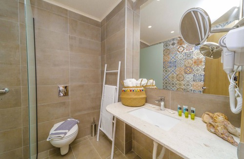 Lardos House | Amaryllis Front Beach Hotel