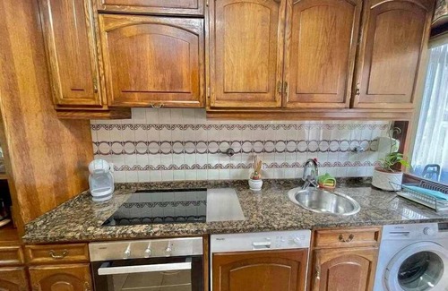 Begona Apartment | Amatxo Maitia - Amplio Piso en Zona Residencial