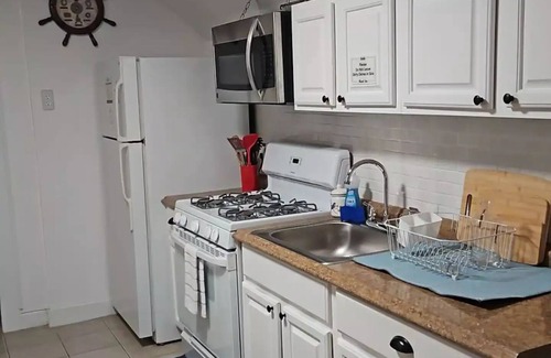 Hillside House | Amazed 3 Bd Hillside House