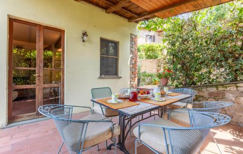 Monte Santa Maria Tiberina House | Amazing Home In Monte Smaria Tiberina